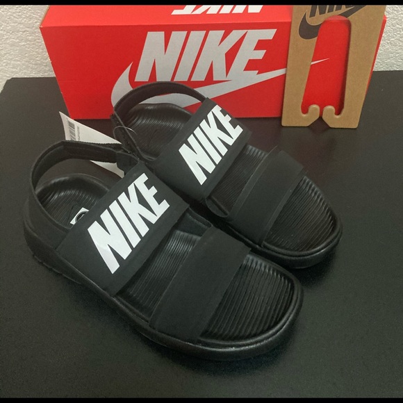 NEW WOMENS NIKE TANJUN SANDALS SZ 6 7 8 CUTE BLACK STYLE 882694001 AUTHENTIC - Picture 9 of 16